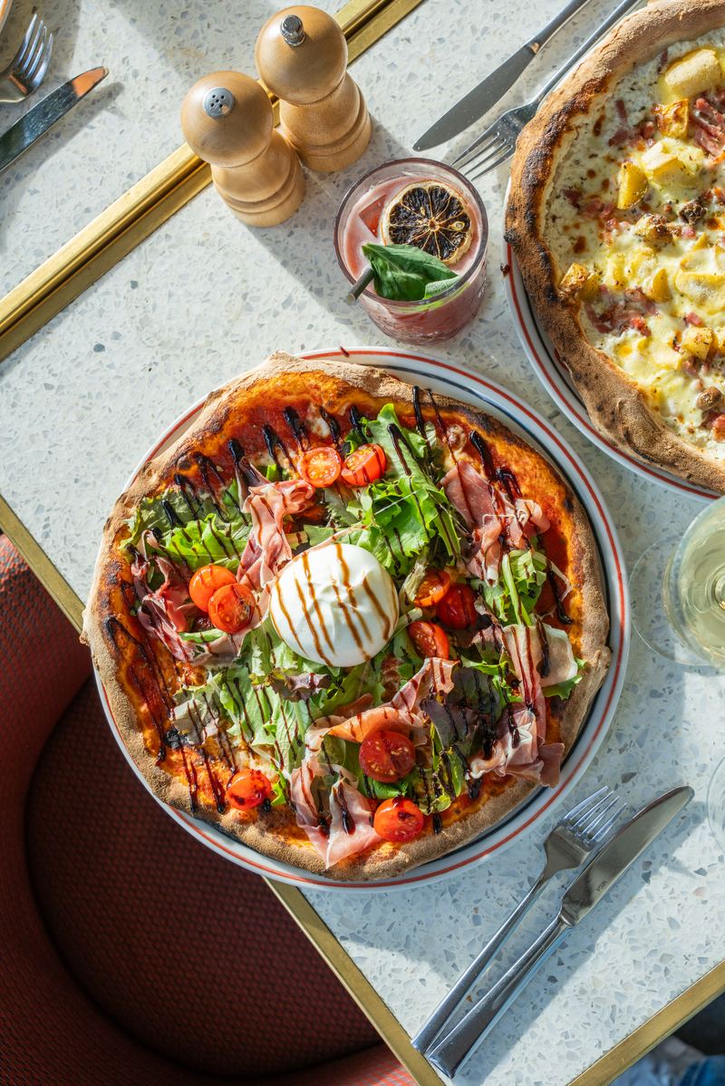 Pizza burrata au feu de bois